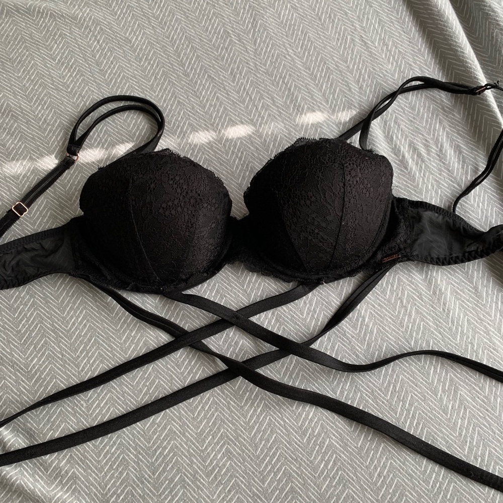 Victoria’s Secret bra 34C